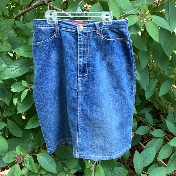 🦋Gloria Vanderbilt Fun Size 10 Awesome Denim Jean Skirt Fun to Wear 🦋 - Picture 3 of 7